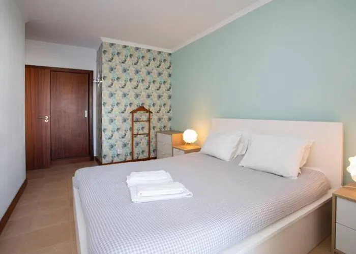 The Concierge - Modern Salgados * 알부페이라