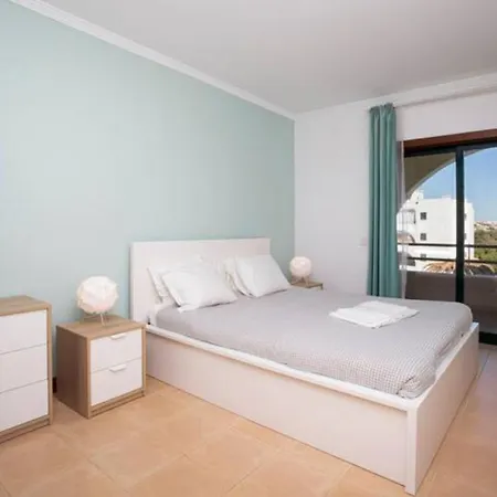 Apartamento The Concierge - Modern Salgados *