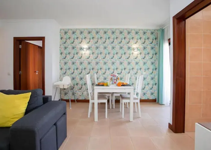 The Concierge - Modern Salgados Appartement *