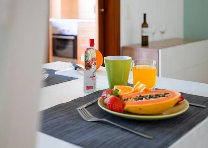 The Concierge - Modern Salgados Appartement *